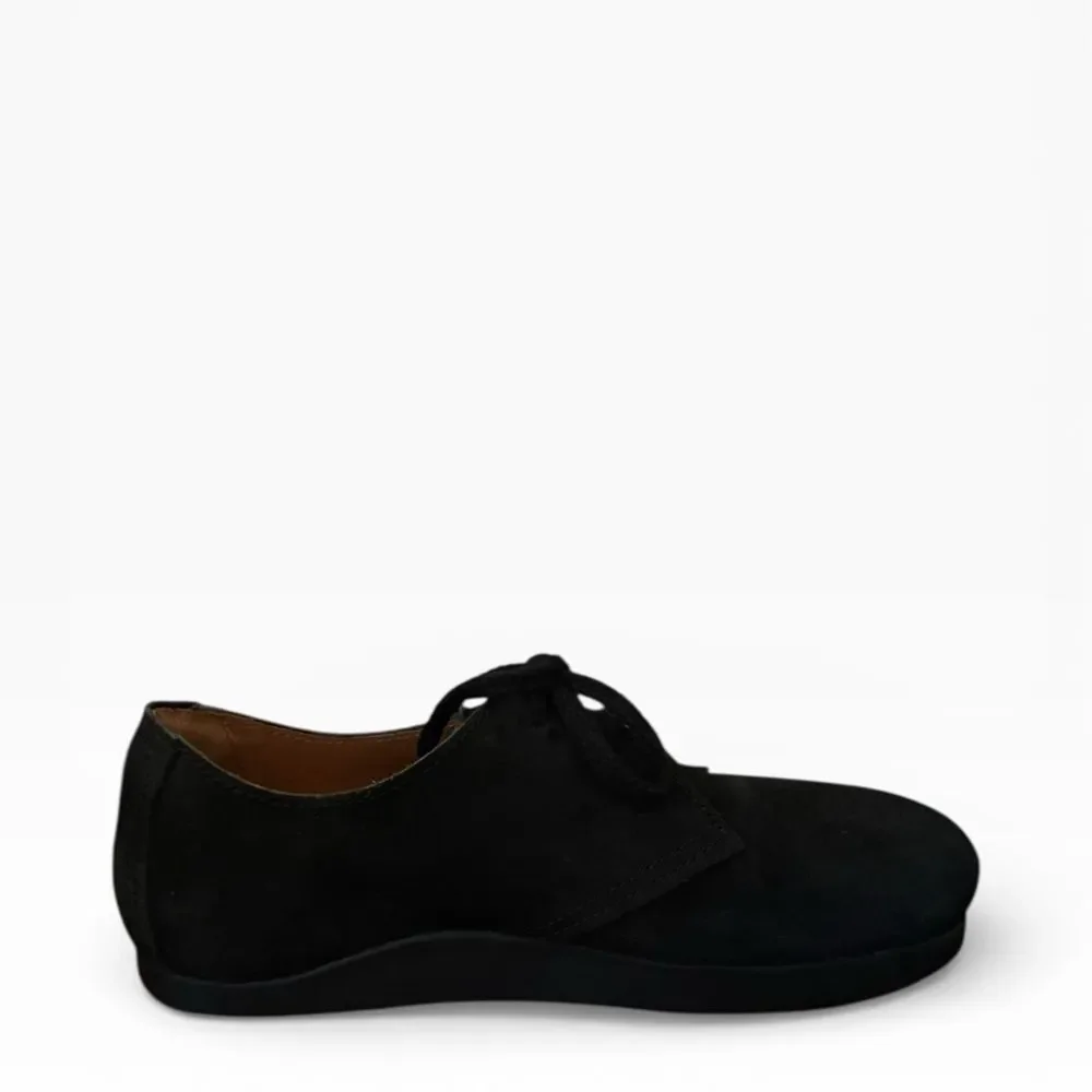 Earth Suede Shoes Men’s Size 10